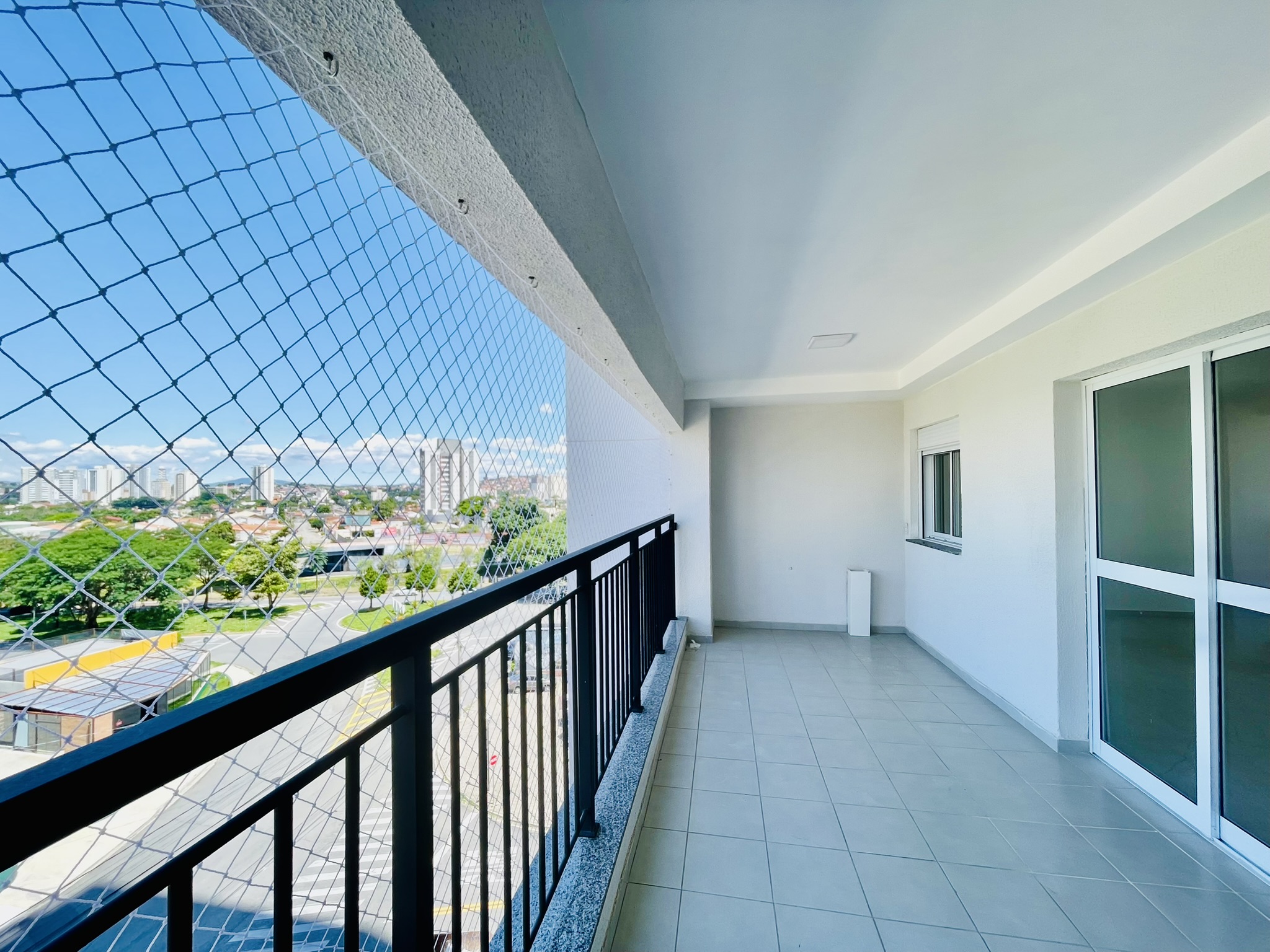 Apartamento à venda com 2 dormitórios, 108 m² no Condomínio Syrah Residence em Taubaté/SP.