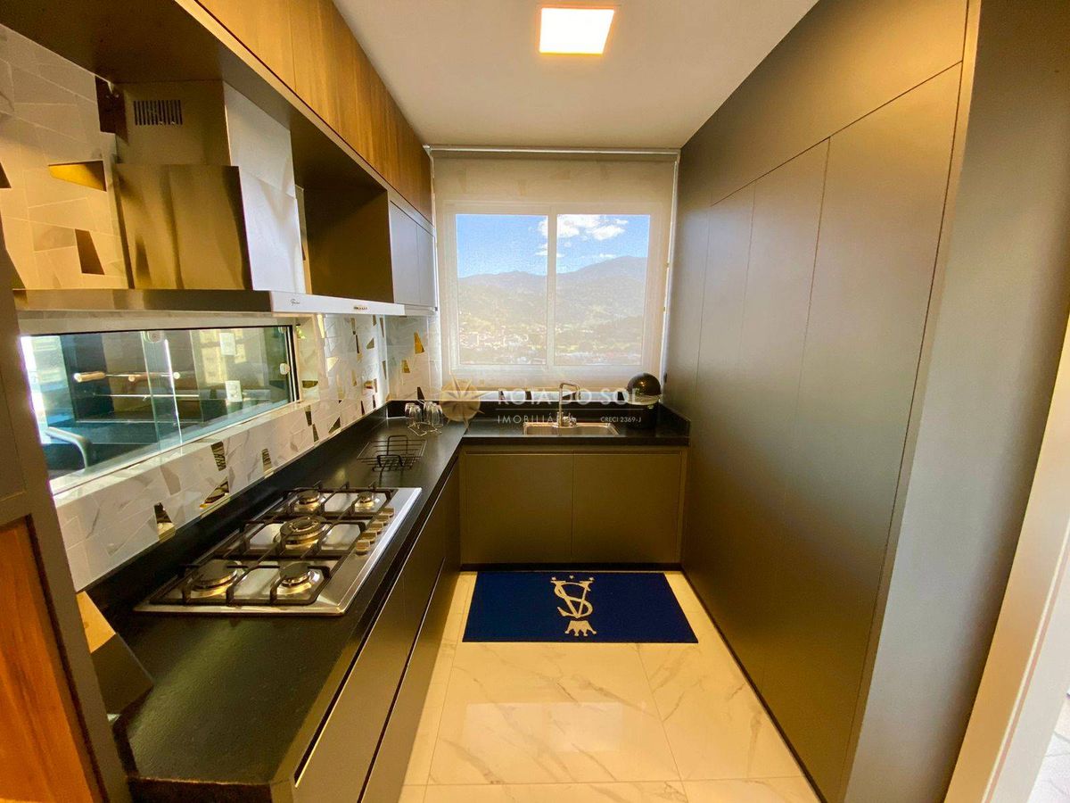 Le Premier Apartamento 3 Suítes no Centro de Itapema