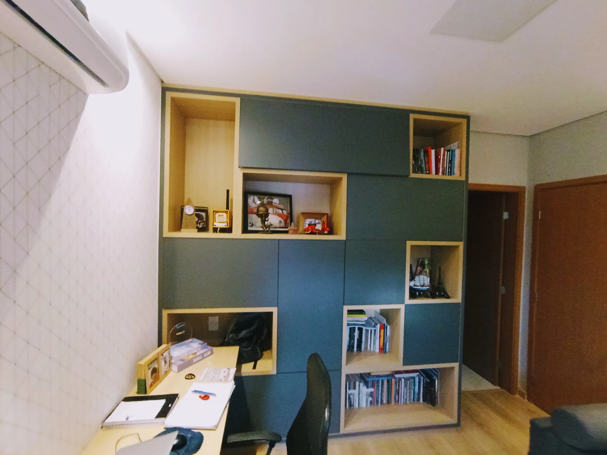 Apartamento à venda com 3 suítes, 155 m² no Condomínio Renaissance em Taubaté/SP.