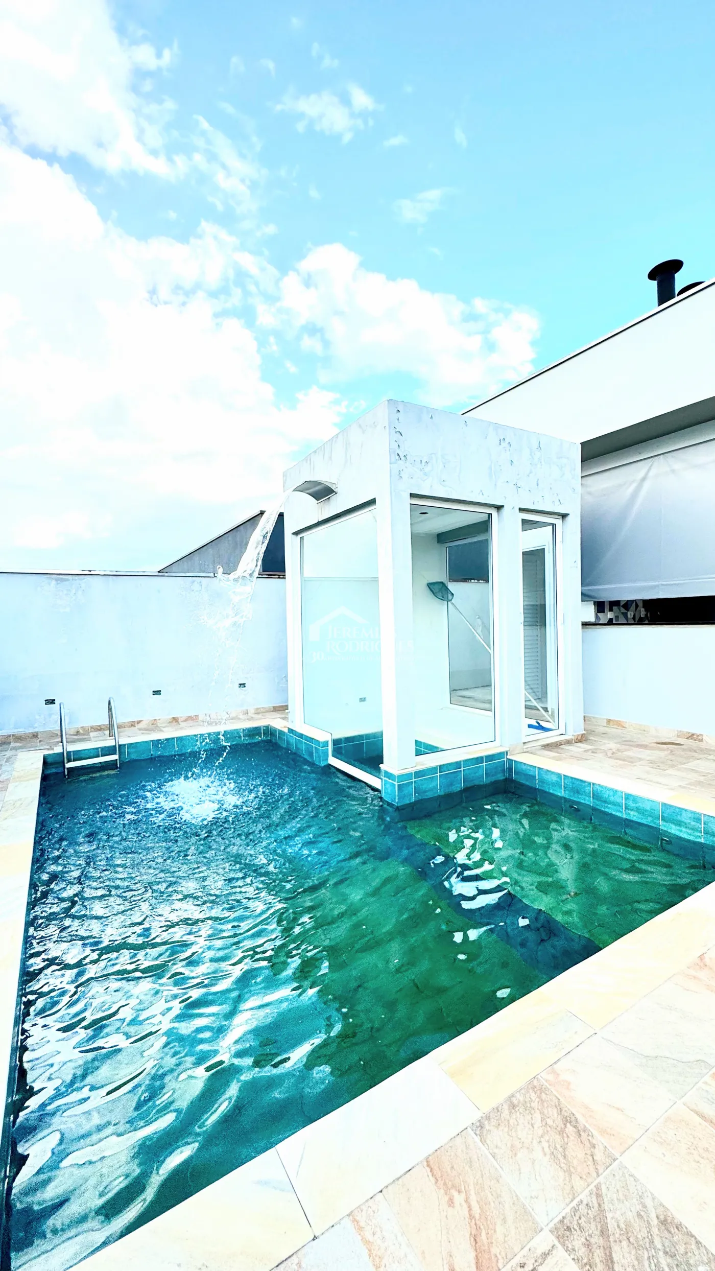 Casa para venda com 3 suítes no Condomínio Reserva dos Lagos em Pindamonhangaba/SP