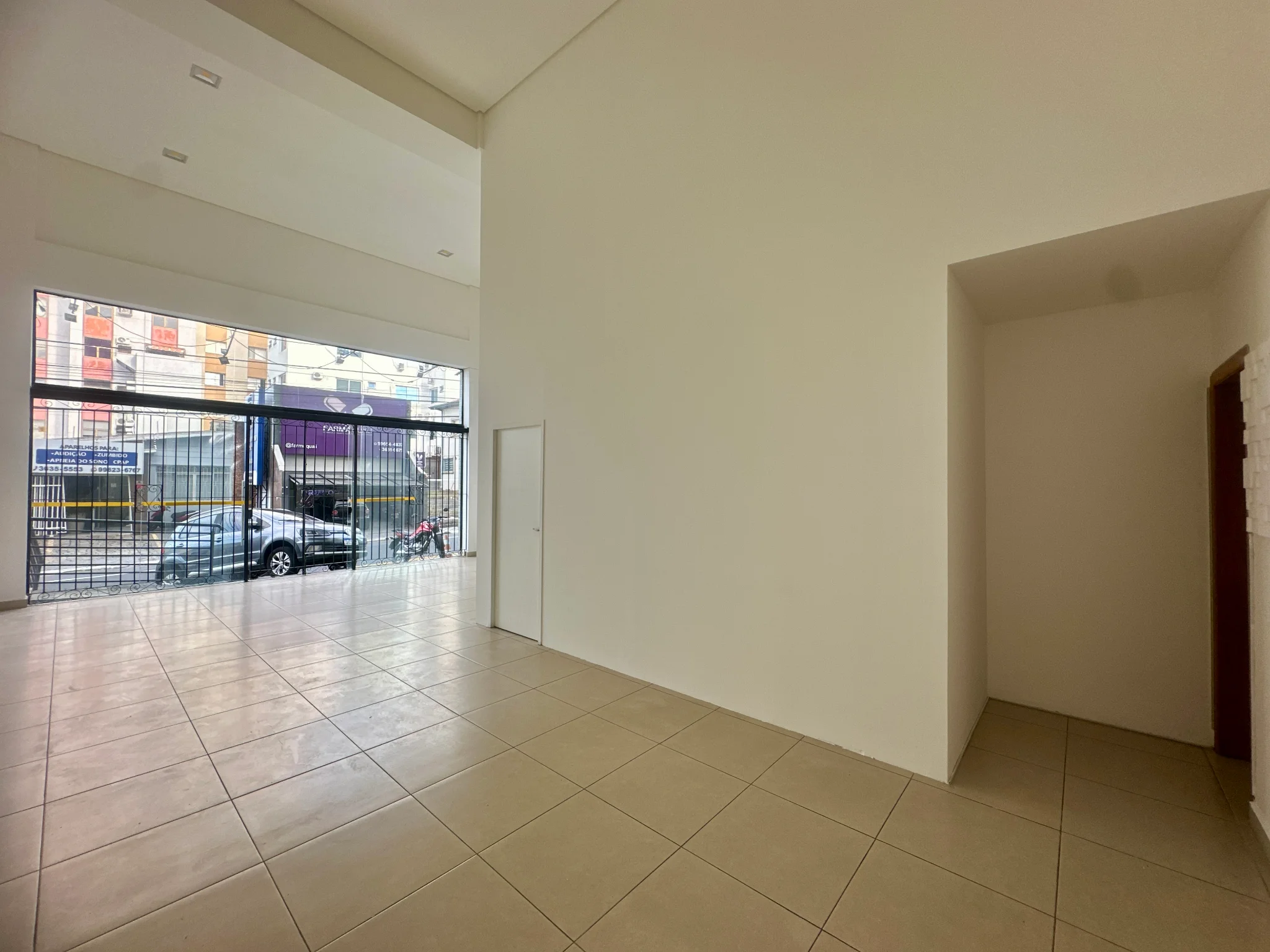 Ponto Comercial disponível para locação no Edifício Office Way em Taubaté/SP