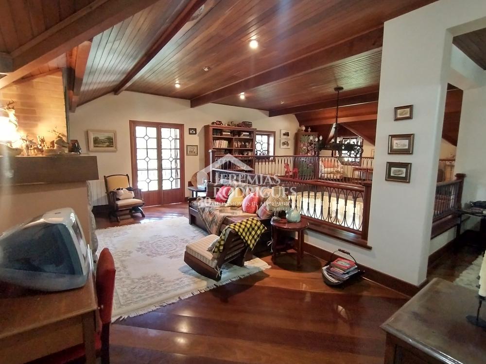 Casa com 6 dormitórios, 735 m² - Condomínio Jardim Véu da Noiva - Campos do Jordão/SP