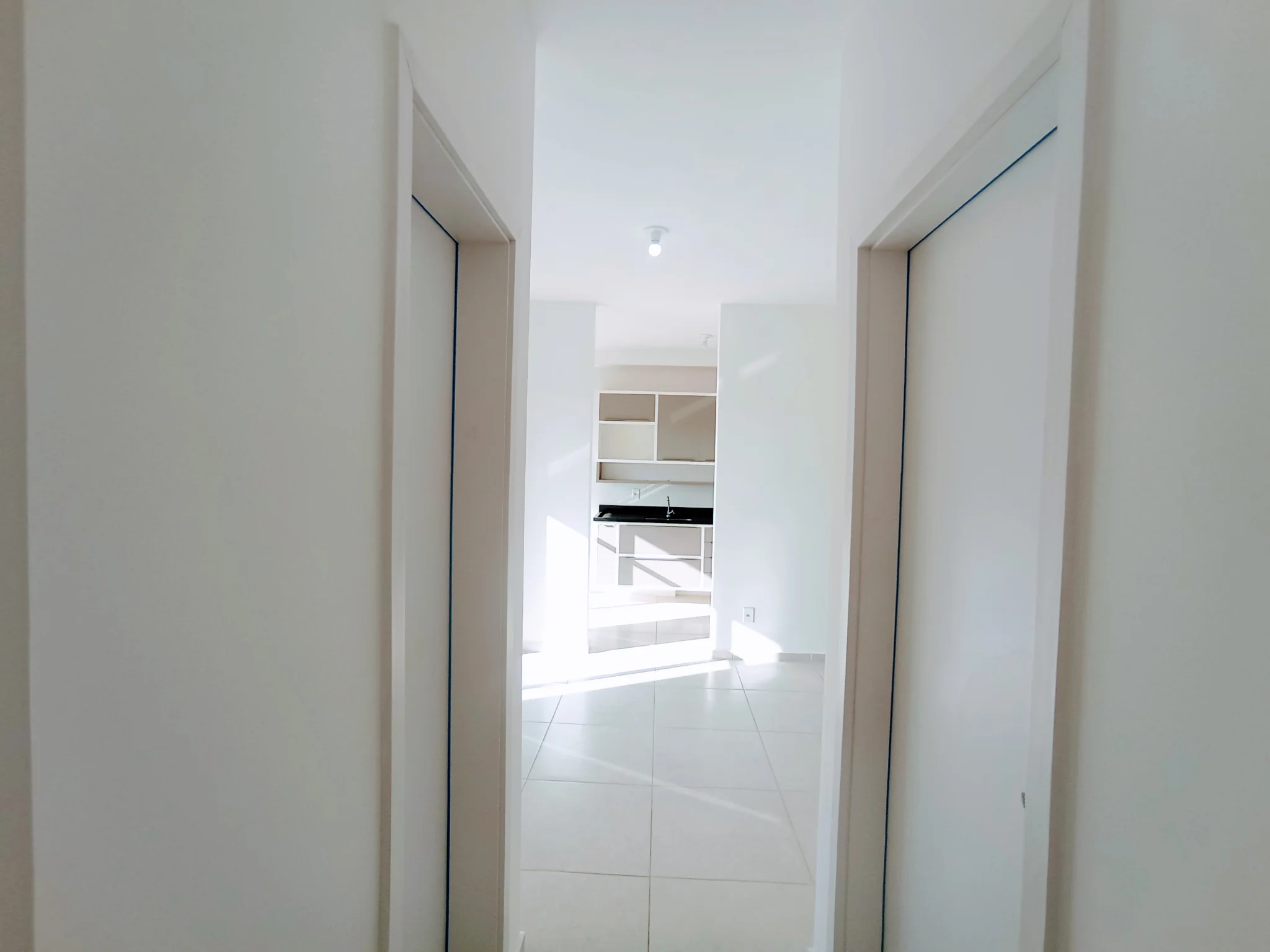 Apartamento para locação com 2 dormitórios, 72 m² no Residencial Allure em Taubaté/SP.