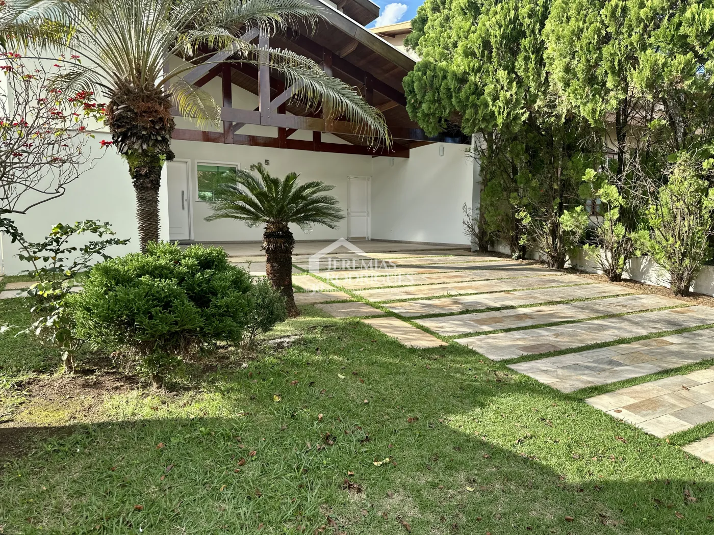 Casa para locação com 4 dormitórios no Condomínio Taubaté Village em Taubaté/SP - foto 3