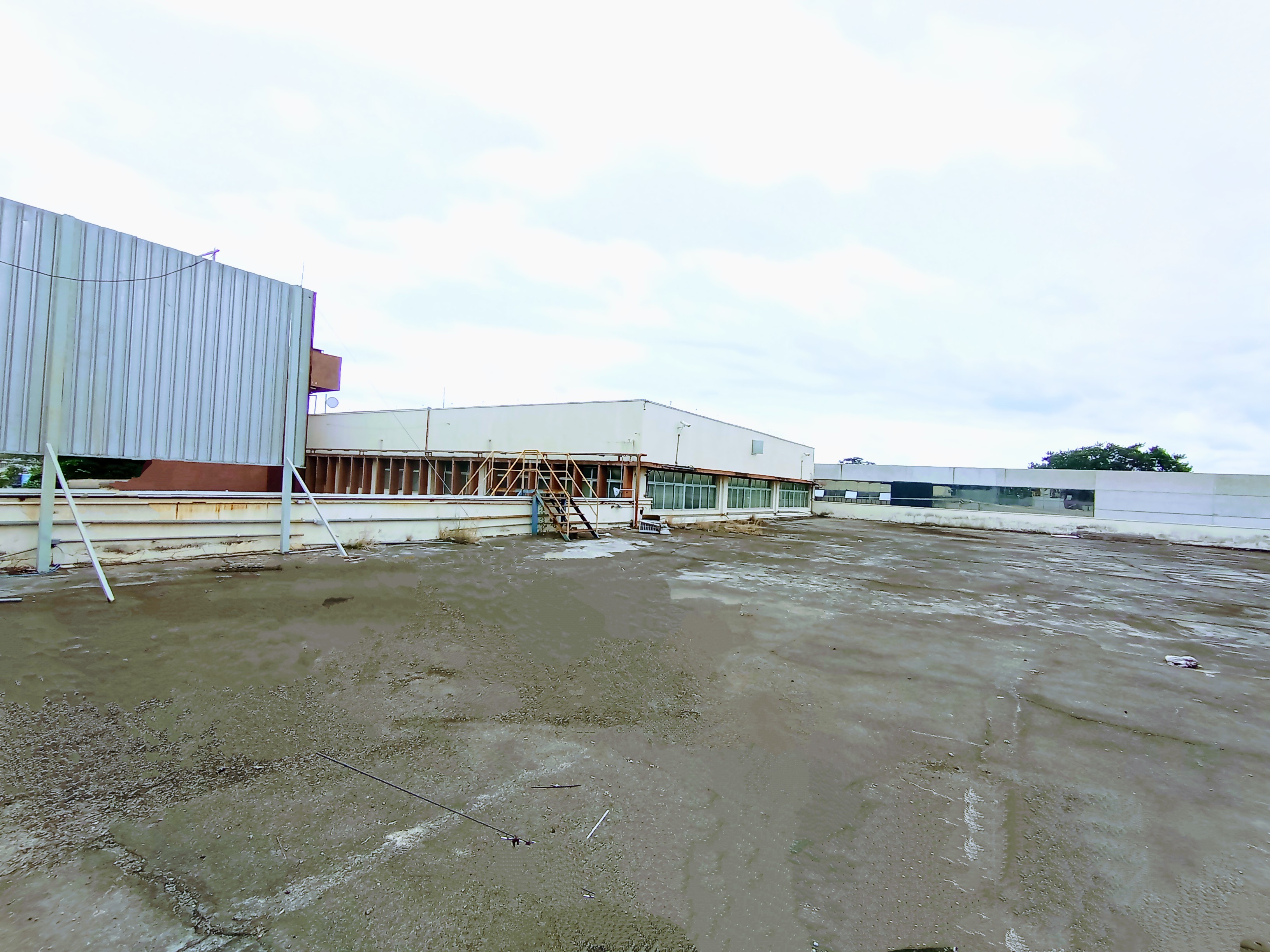 Prédio para venda e locação, 6.000 m² no bairro Jardim Independência em Taubaté/SP.