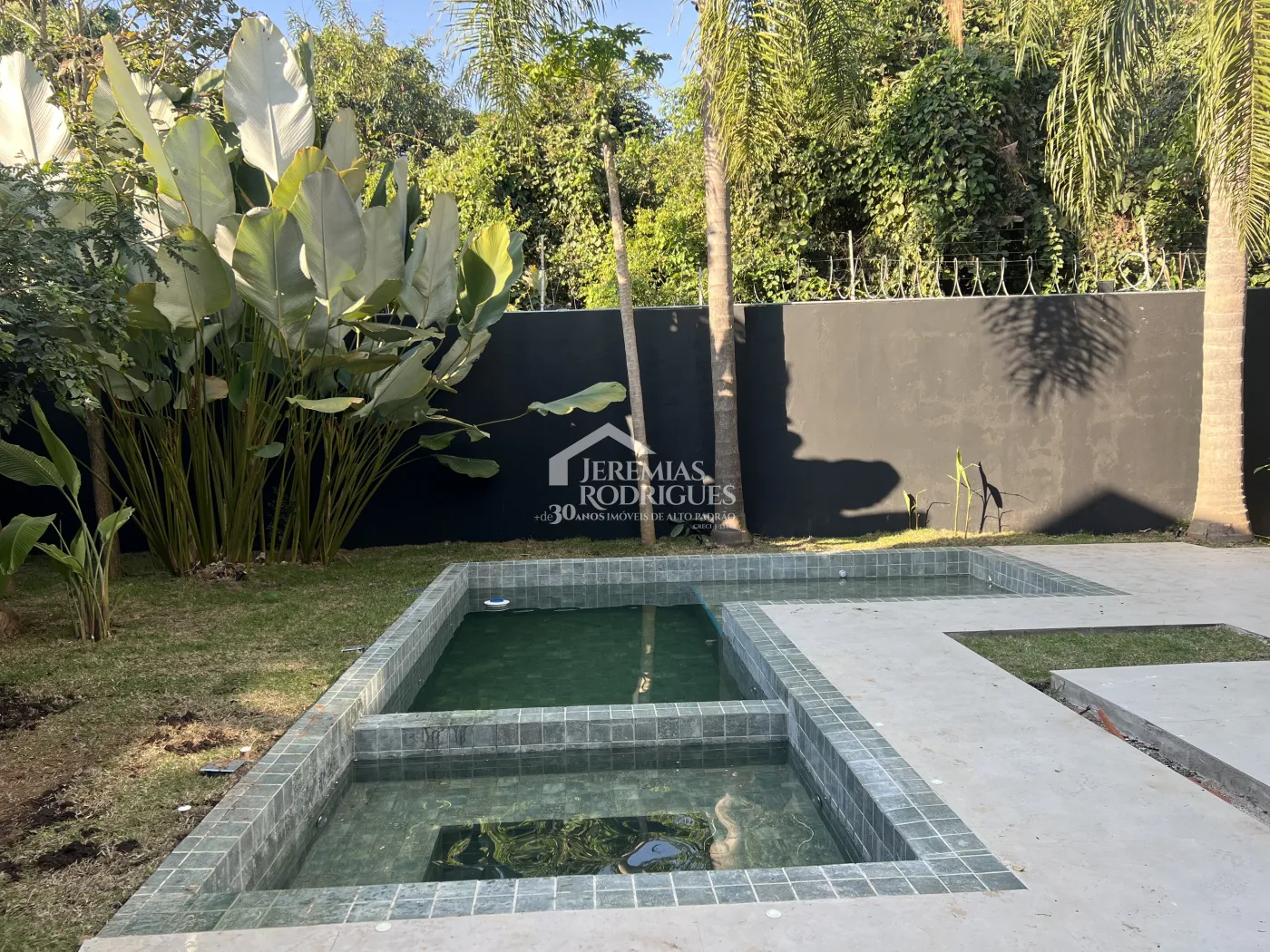 Casa com 4 suítes, 320 m² - Condomínio Taubaté Village - Taubaté/SP.