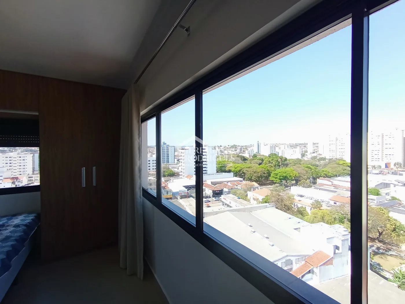 Flat para locação, 55 m² no Condomínio Residencial Lofts Arts Design em Taubaté/SP.