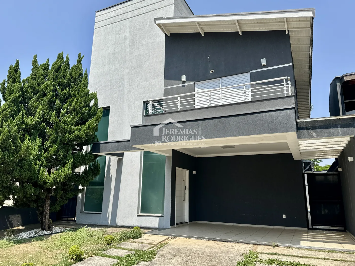 Sobrado com 3 dormitórios, 302 m2 - Condomínio Campos do Conde II - Tremembé/SP.