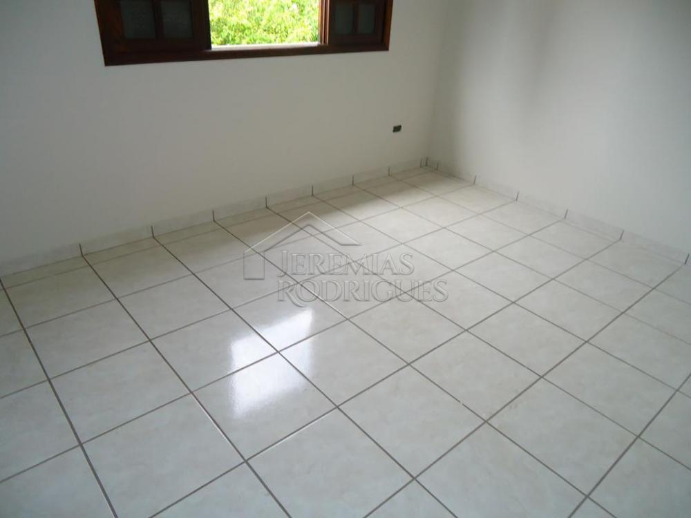 Casa à venda no Condomínio Taubaté Village