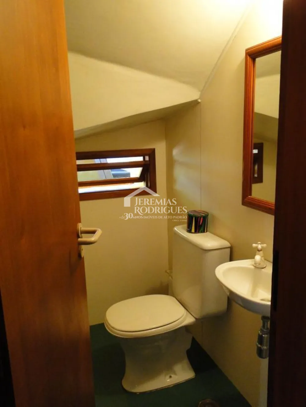 Casa com 4 dormitórios, 600 m² - Descansópolis - Campos do Jordão/SP.