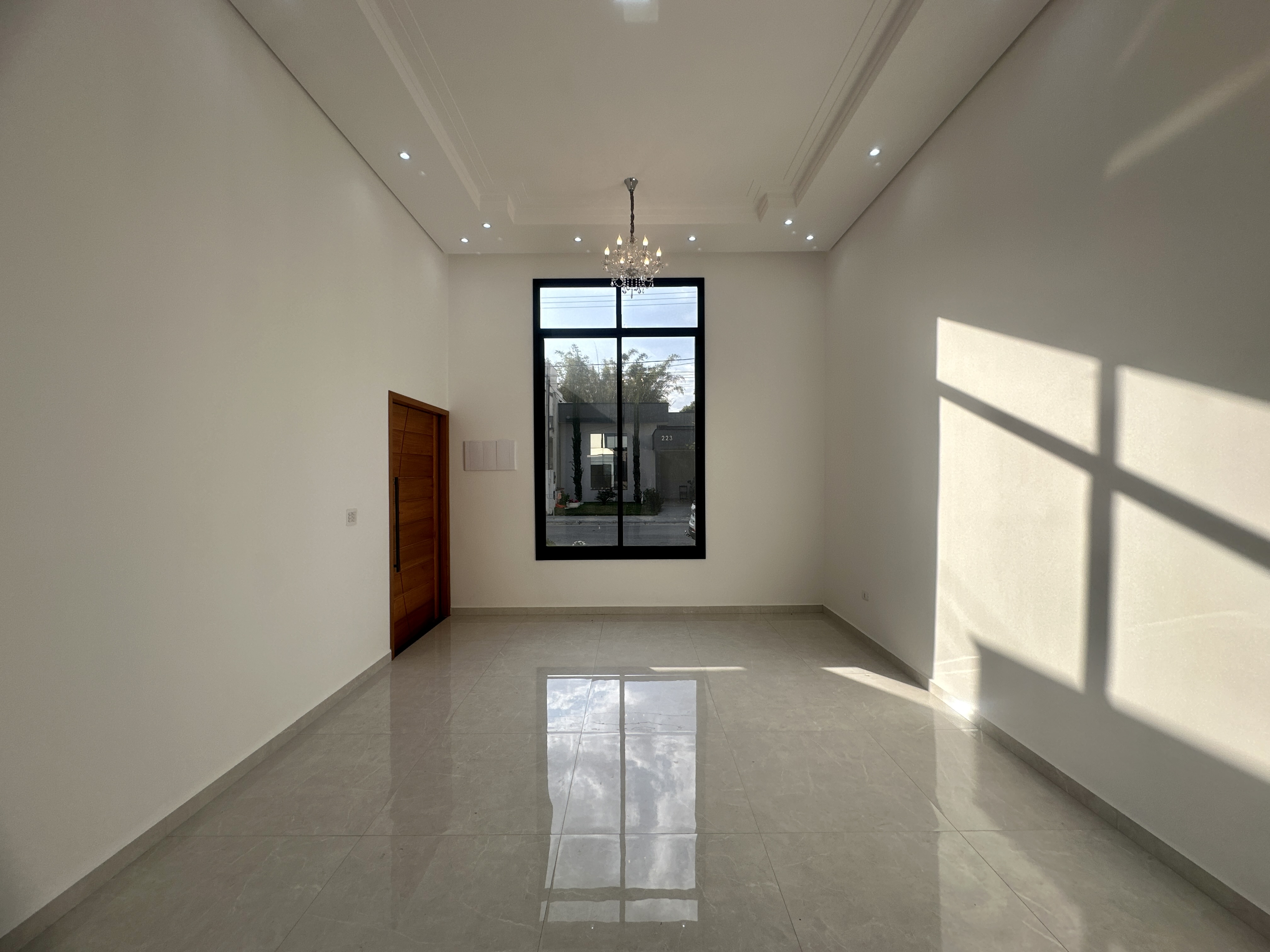 Casa à venda com 3 dormitórios no Condomínio Residencial Tecoara em Taubaté/SP