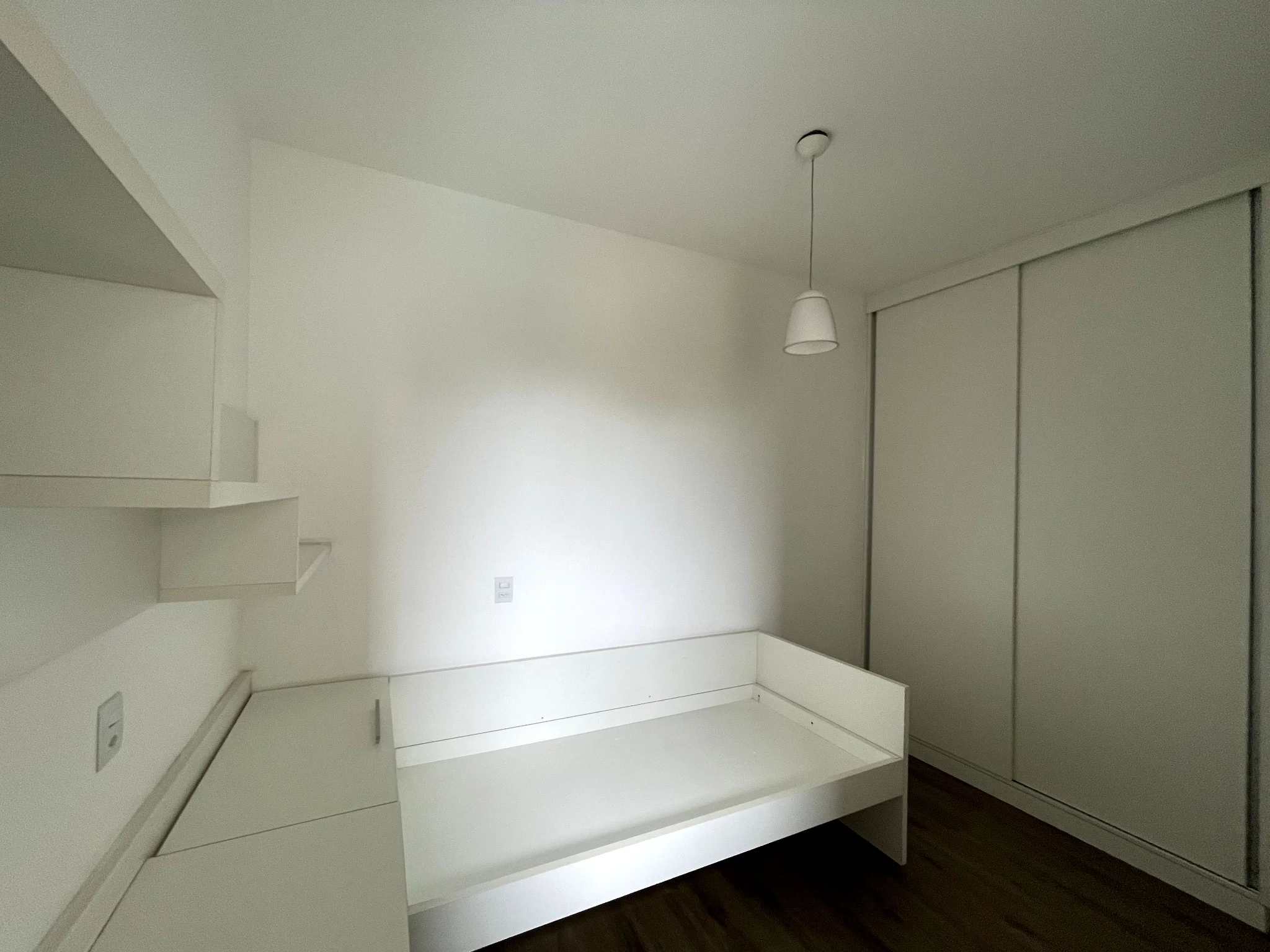 Apartamento para venda com 3 dormitórios no Edifício Vert Residence em Taubaté/SP. 
