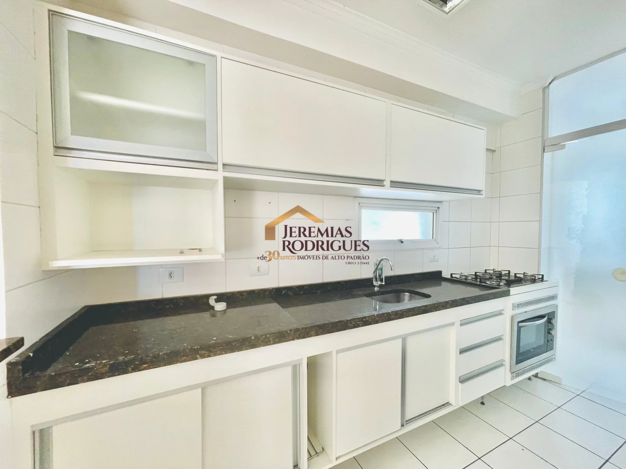 Apartamento para locação no Condomínio Varandas da Mantiqueira em Taubaté/SP.