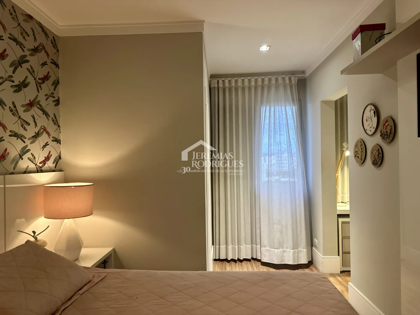 Apartamento com 2 dormitórios, 171 m² - Edifício Solar dos Juritis - Taubaté/SP.