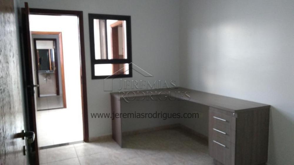 Apartamento à venda com 3 dormitórios, 146 m² no Edifício Olímpia em Taubaté/SP. 