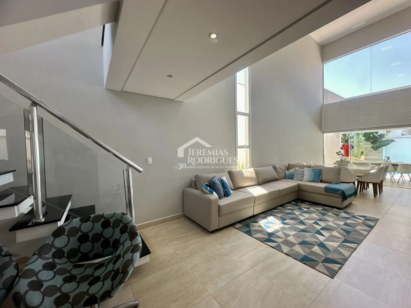 Casa para venda e locação com 3 dormitórios no Condomínio Tecoara em Taubaté/SP.