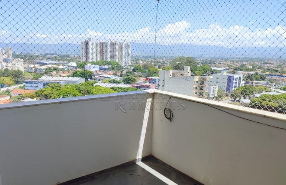 Apartamento para locação com 3 dormitórios, 256 m² no Edifício Plaza Alta em Taubaté/SP.