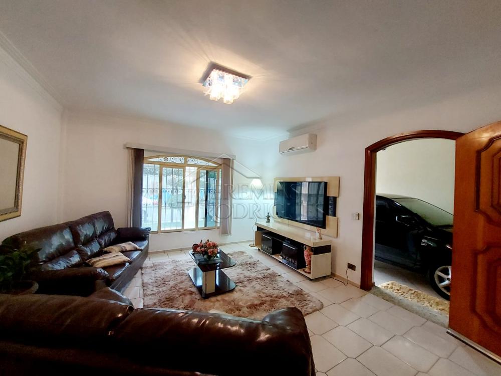 Casa com 3 quartos, 160 m², à venda por R$ 750.000- Conjunto Urupês - Taubaté/SP