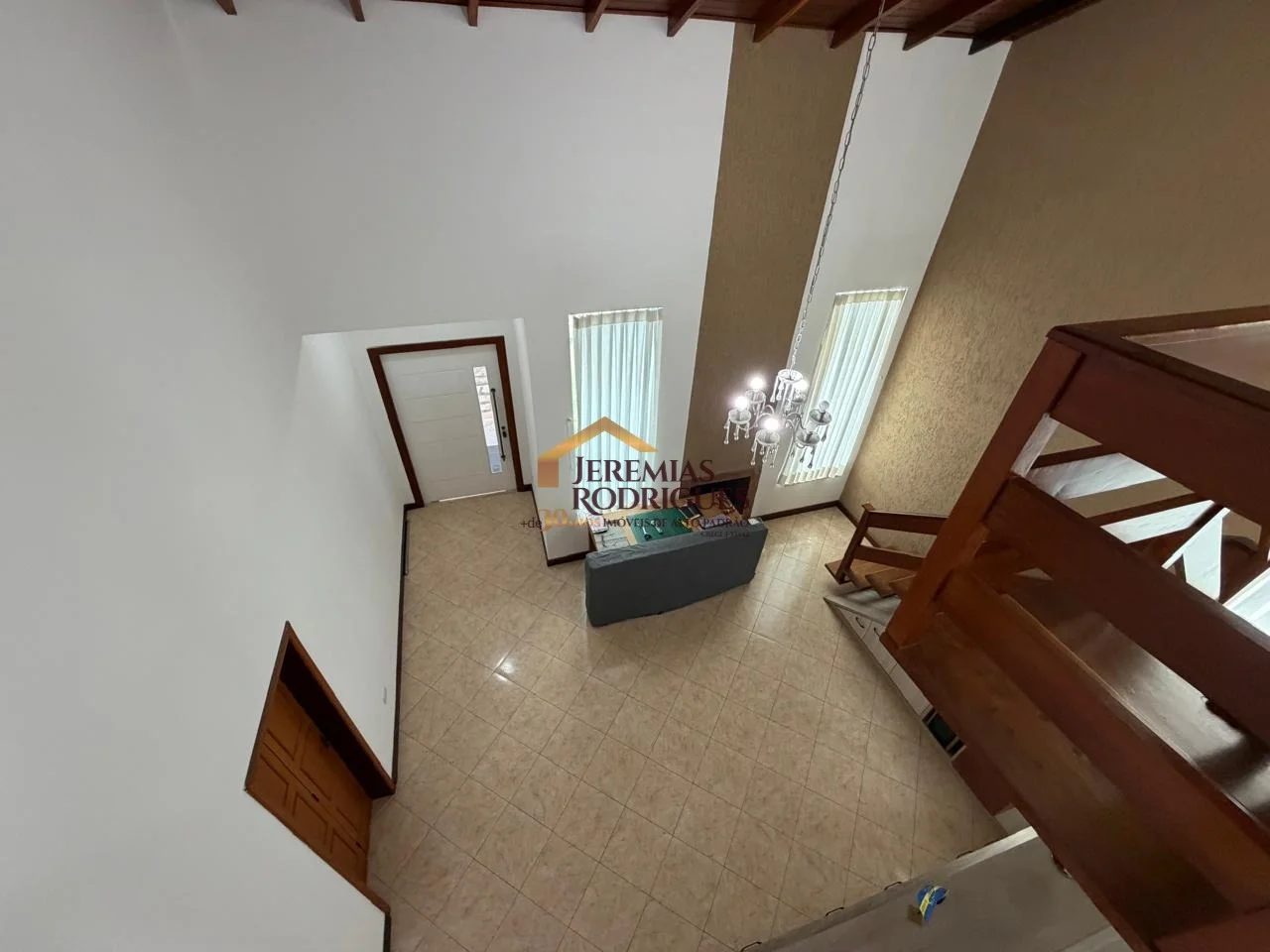 Casa à venda no Condomínio Real Ville em Pindamonhangaba/SP.