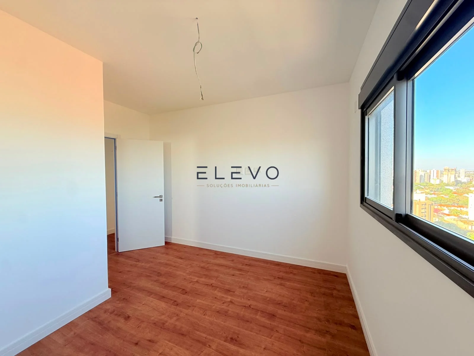 Apartamento Alto Padrão à Venda no Zetta Residence em Maringá | 172 m², 3 Suítes e 4 Vagas