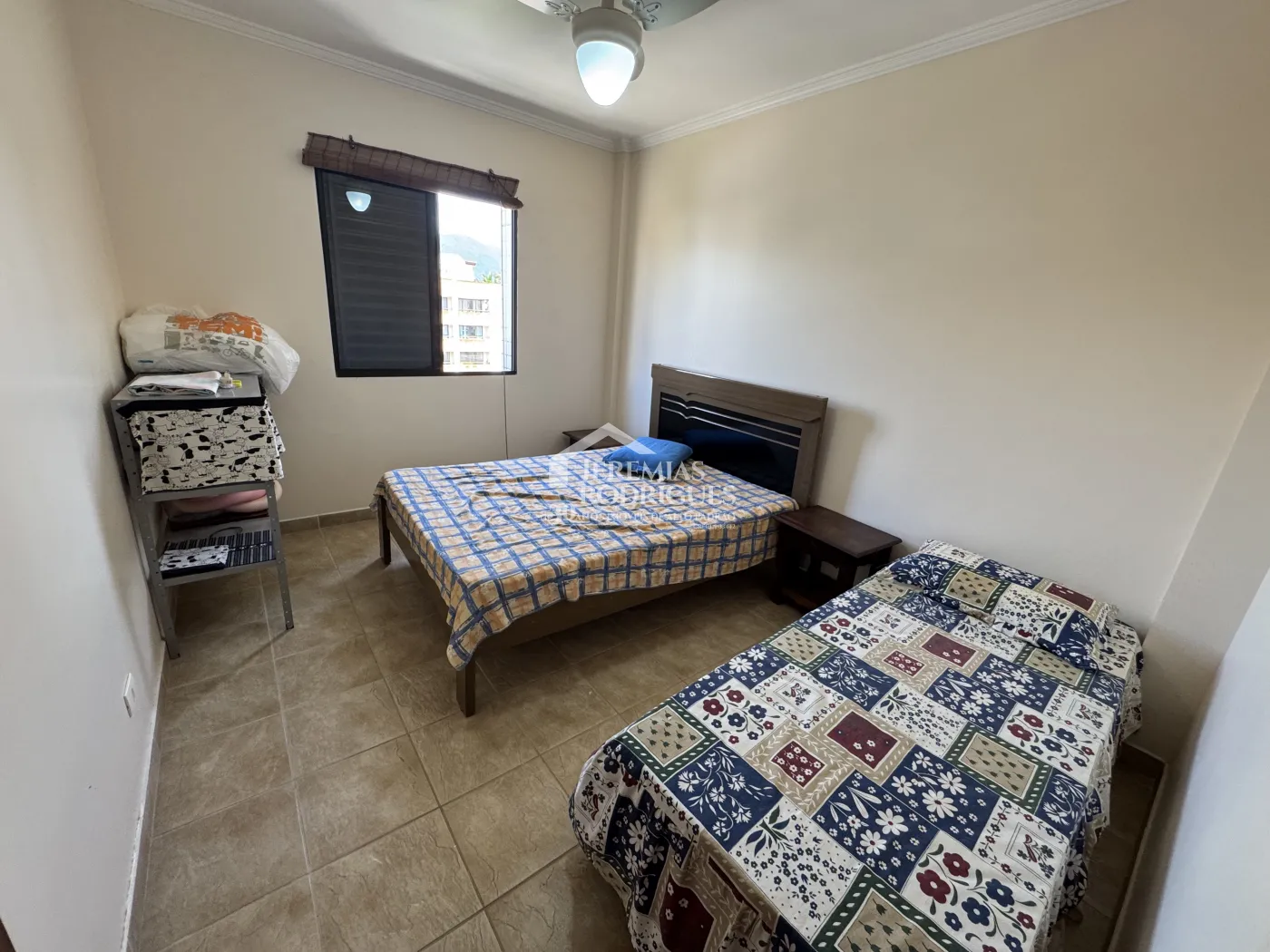 Apartamento à venda com 3 dormitórios, 239 m² no Edifício Pontal da Roca em Ubatuba/SP.