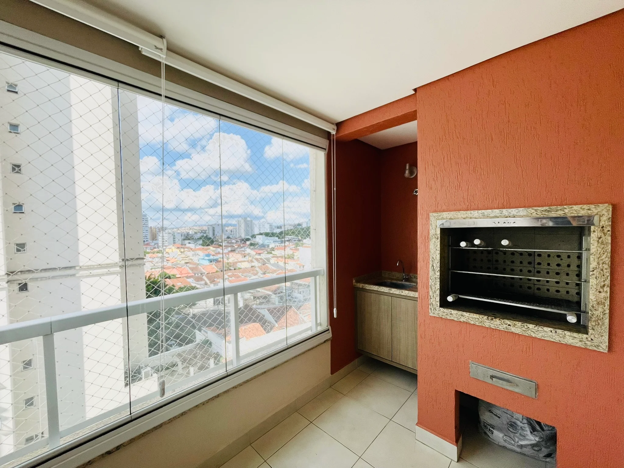 Apartamento à venda com 3 dormitórios, 130m² no Edifício Figueiras em Taubaté/SP