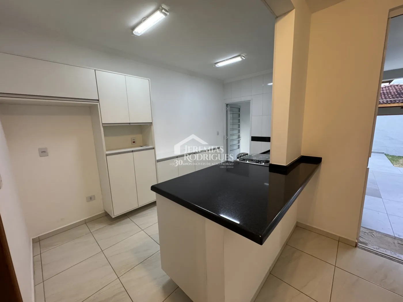Casa para venda com 3 dormitórios no Condomínio Campos do Conde II Chamboard em Tremembé/SP