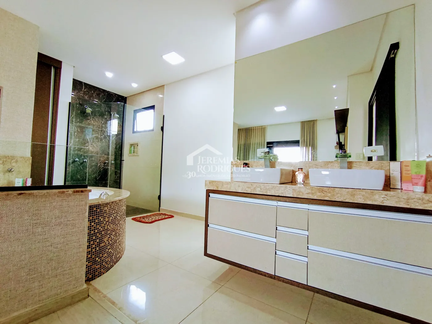 Casa para venda com 3 suítes no Condomínio Morada do Visconde em Tremembé/SP