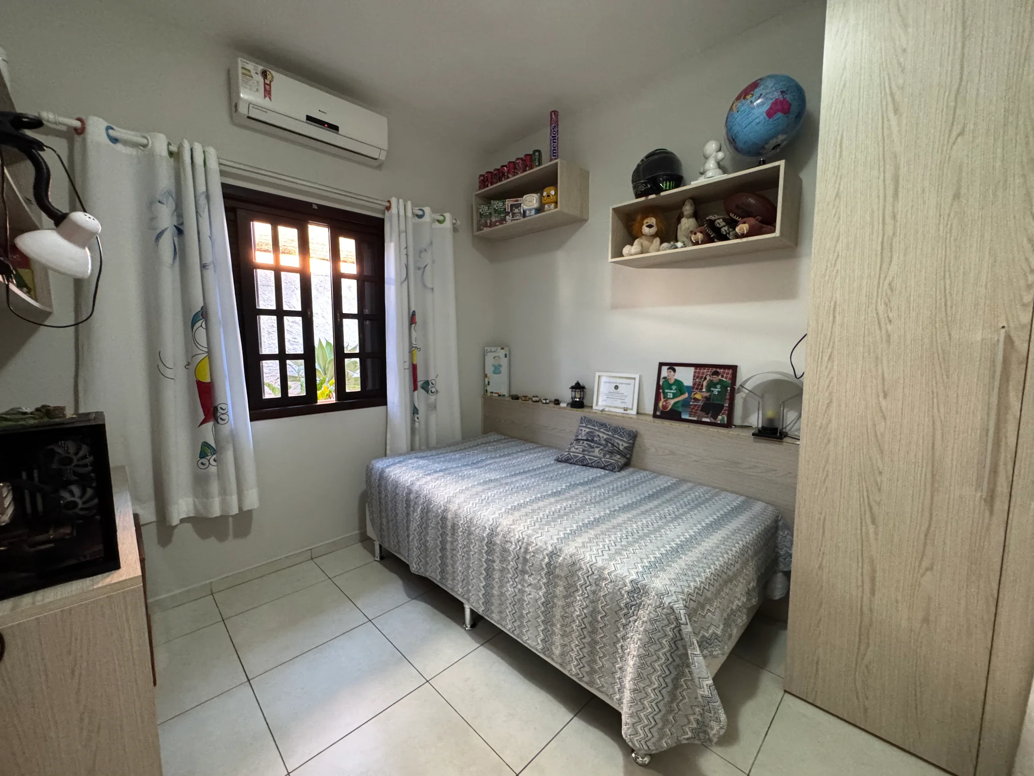 Casa à venda no bairro Jardim Residencial Doutor Lessa em Pindamonhangaba/SP. 