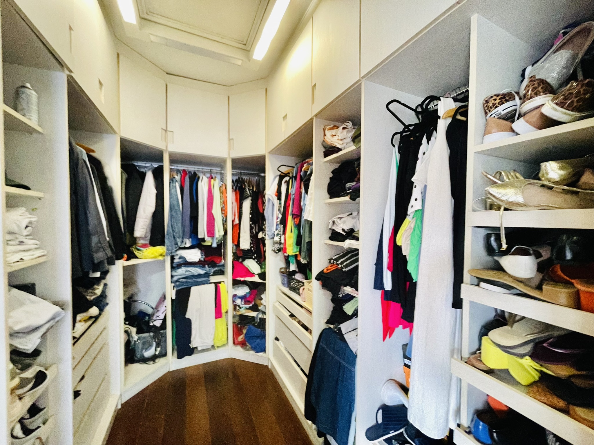 Casa para venda com 4 dormitórios no Condomínio Campos Do Conde I em Tremembé/SP