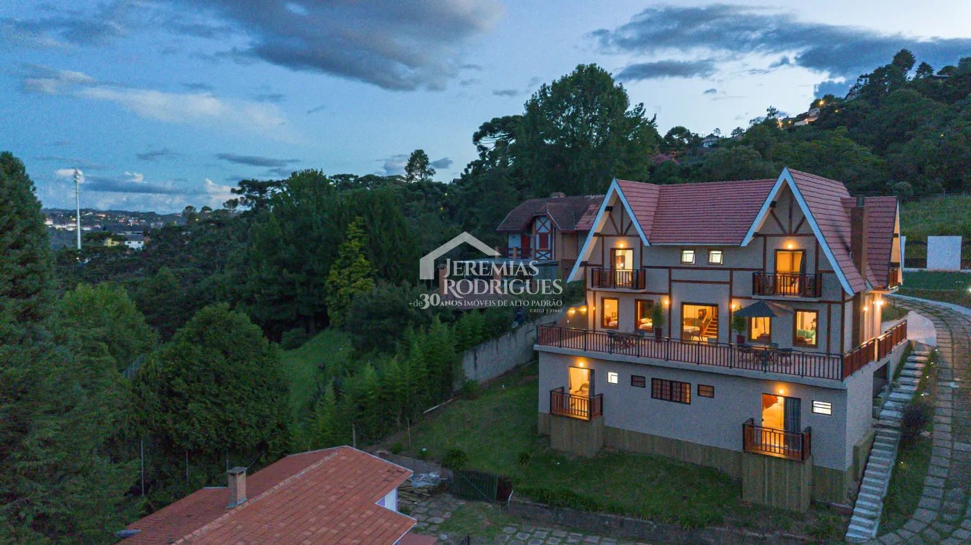 Pousada com 10 suítes, 518 m² - Recanto das Araucárias - Campos do Jordão/SP.