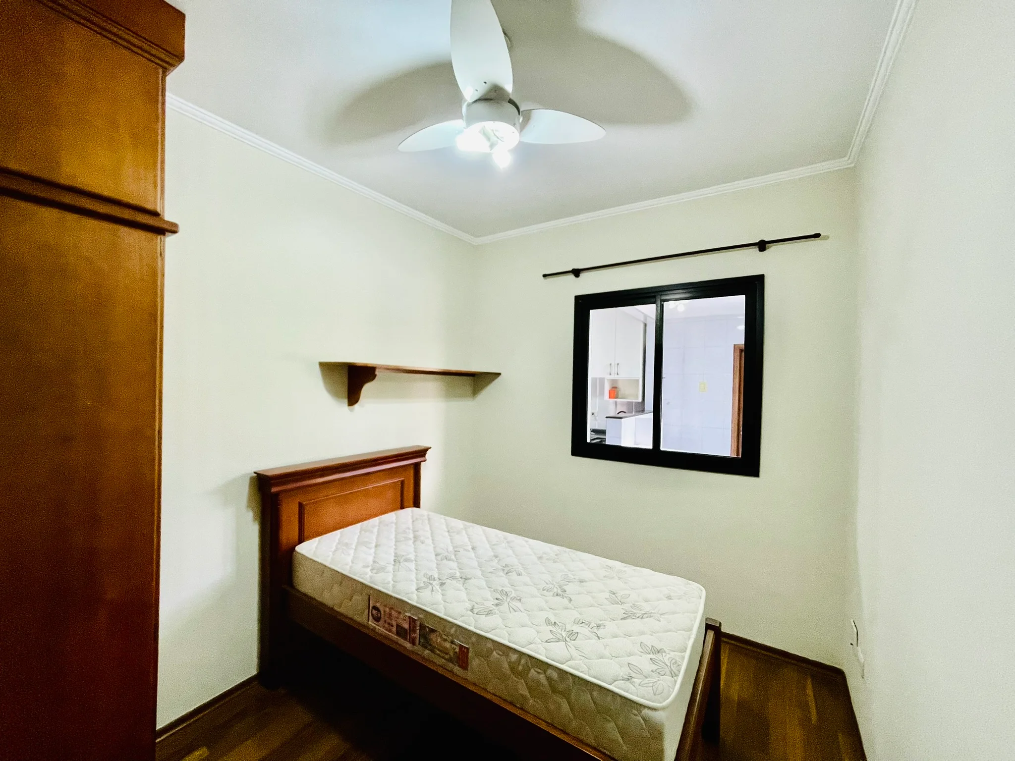 Apartamento para venda com 5 dormitórios no Edifício Olimpia em Taubaté/SP. 