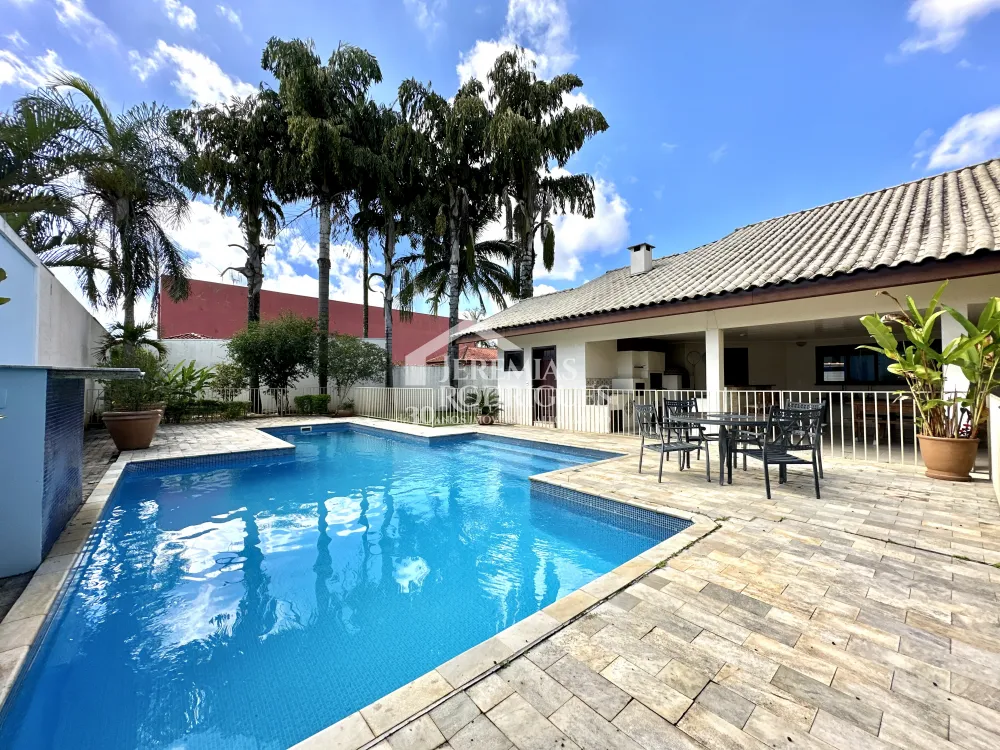 Casa com 4 quartos, 617 m² - Condomínio Taubaté Village - Taubaté/SP