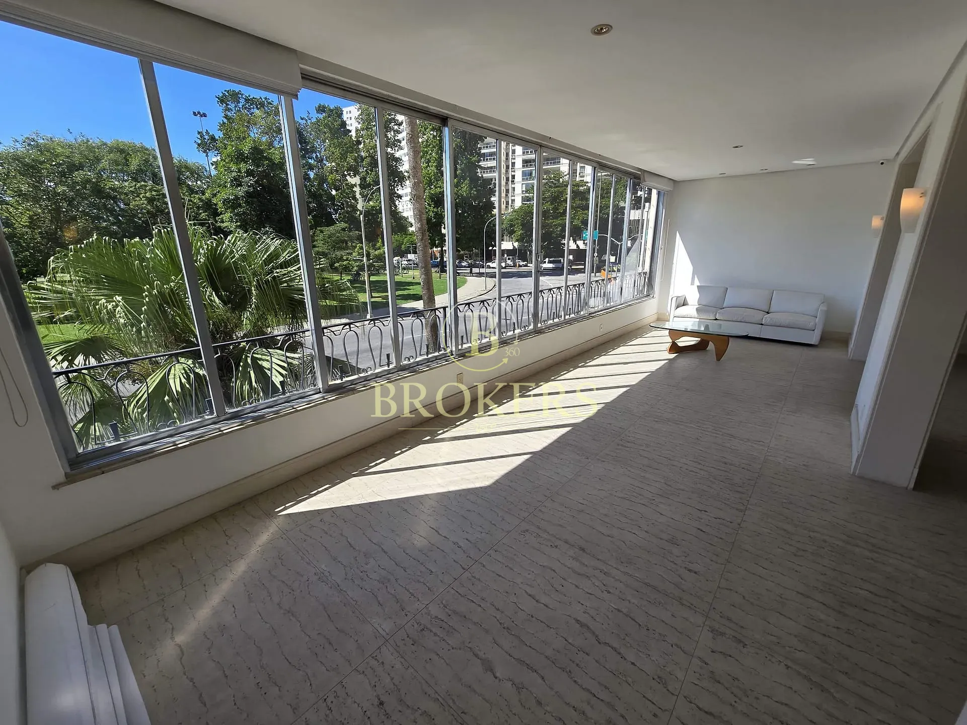 Apartamento garden à venda, Praia do Flamengo, varanda interna, salão em múltiplos ambientes, 3 qua