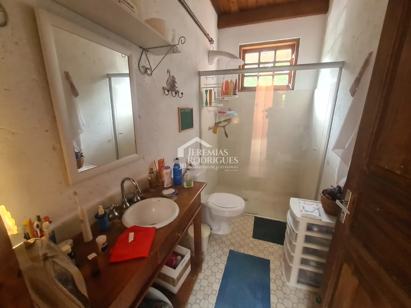 Chácara à venda com 400 m² no bairro Santa Cruz em Santo Antônio do Pinhal/SP.