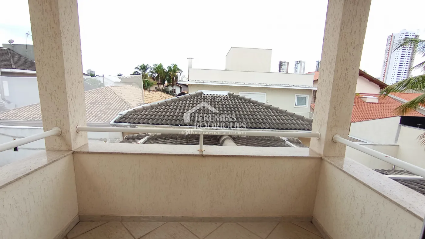 Casa à venda com 5 dormitórios no Condomínio Taubaté Village em Taubaté/SP.