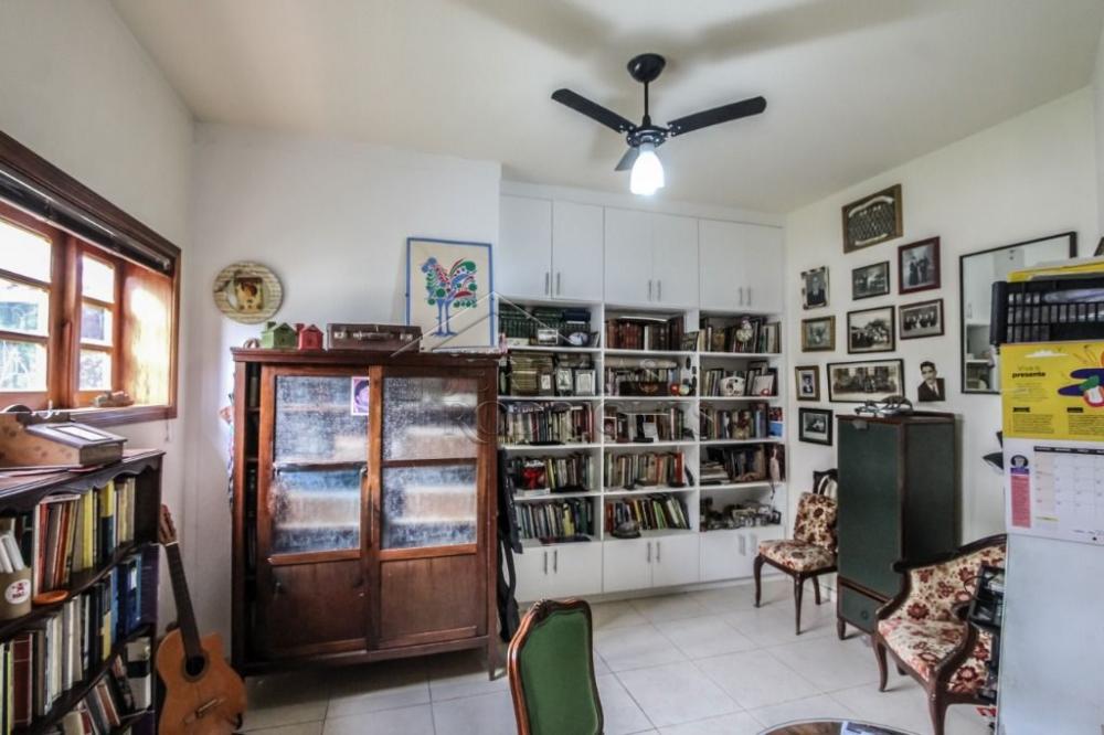Casa à venda por R$ 2.000.000,00 - Tremembé/SP