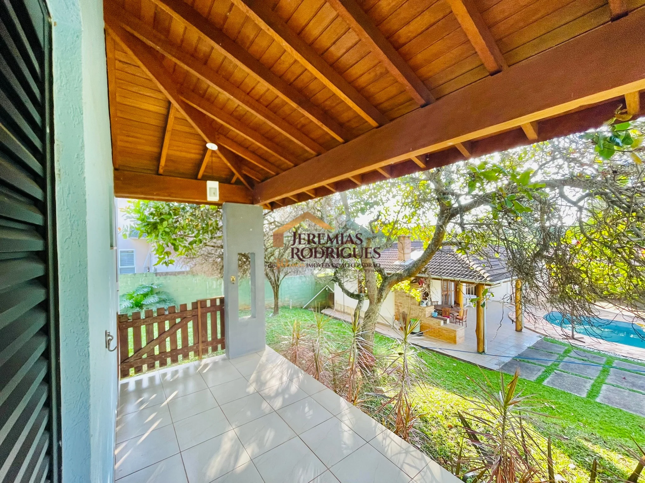 Casa para locação e venda no Condomínio Chácaras Cataguá em Taubaté/SP. — foto 55