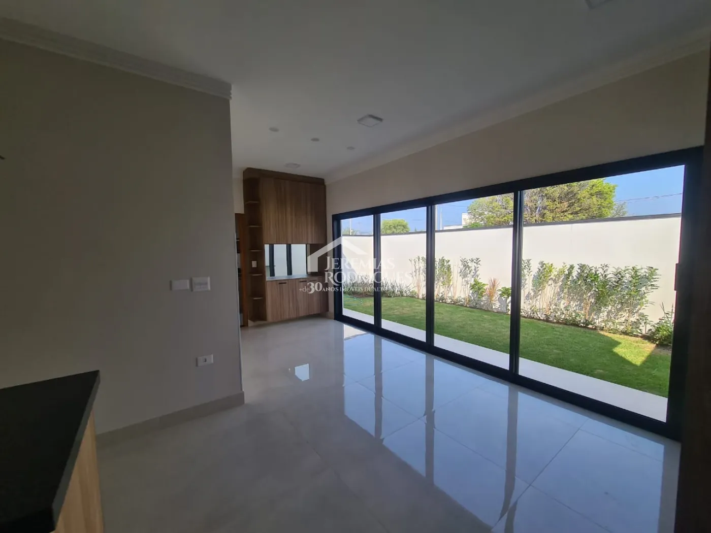 Casa com 3 dormitórios, 152 m² - Condomínio Barão de Tremembé - Tremembé/SP.