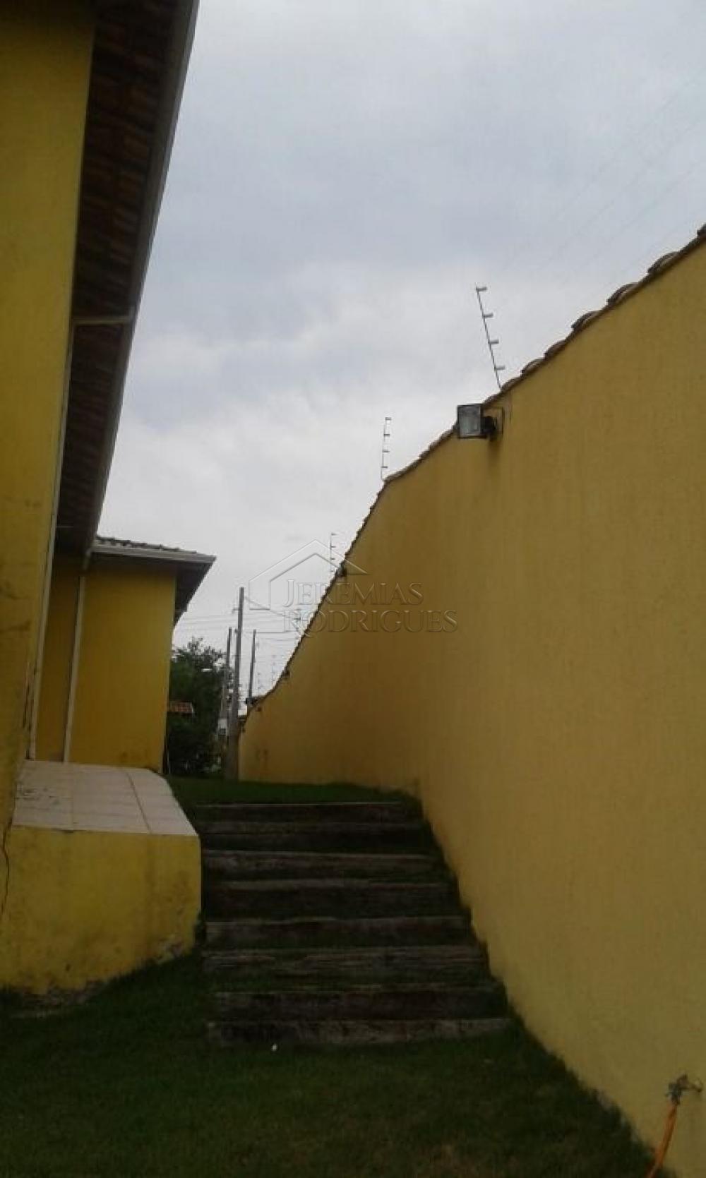 Casa à venda por R$ 1.050.000,00 - Pindamonhangaba/SP