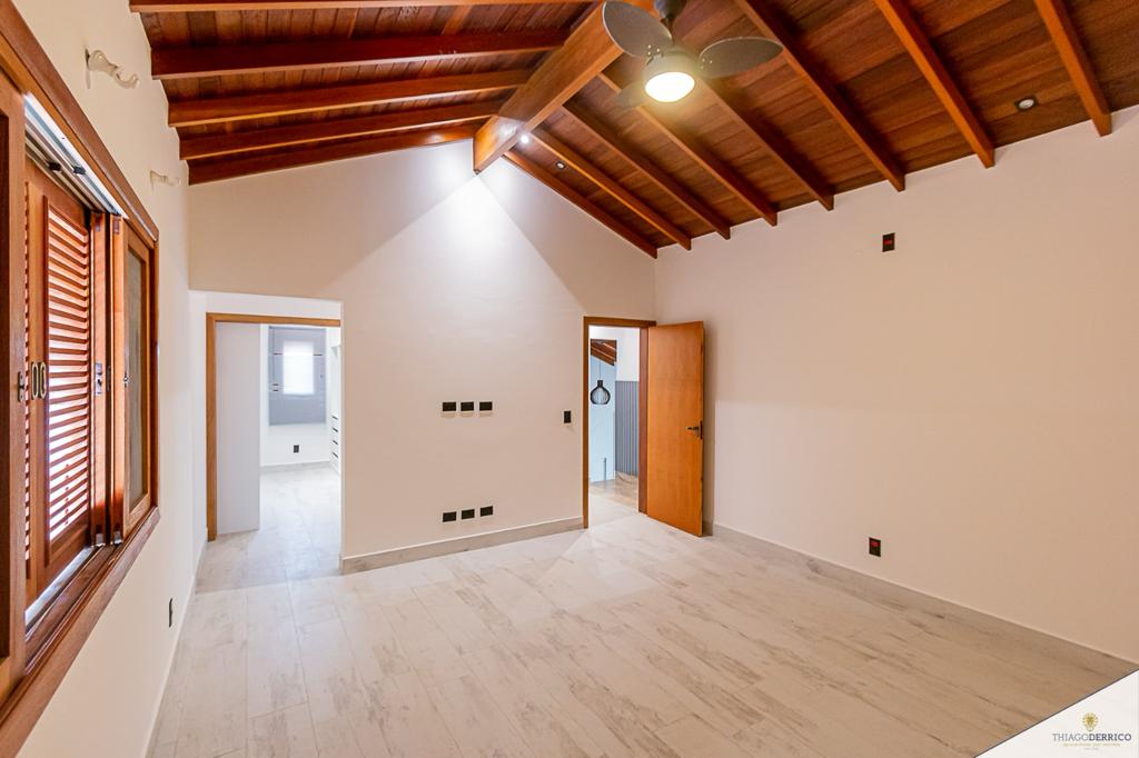 Casa para venda e locação com 4 dormitórios no Condomínio Colonial Village I em Pindamonhangaba/SP.