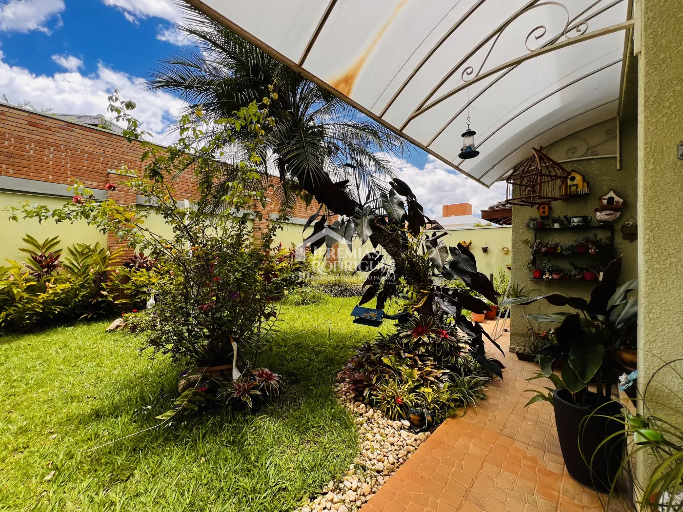 Casa com 4 dormitórios, 305 m² - Condomínio Taubaté Village - Taubaté/SP.