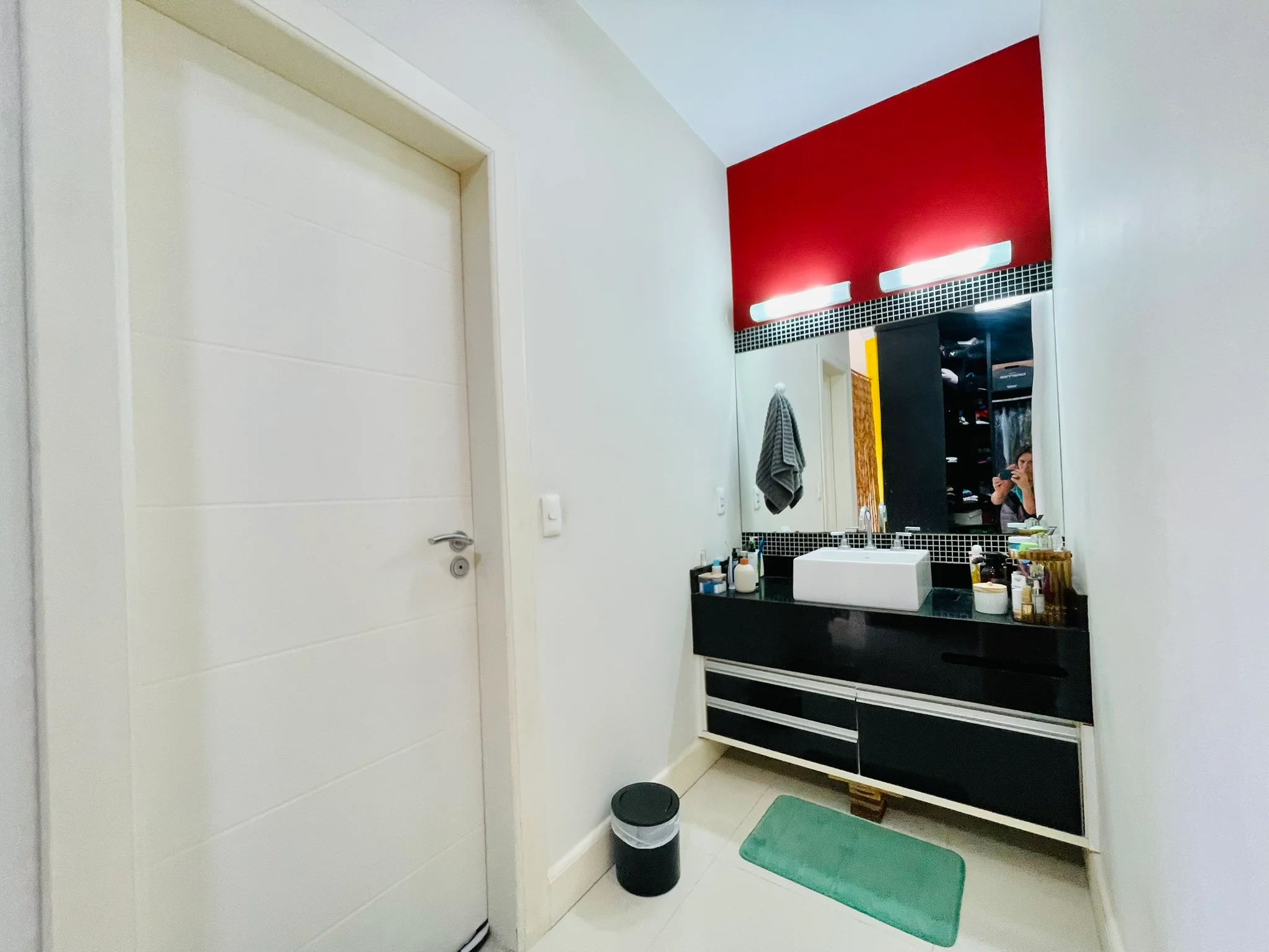 Casa à venda com 4 dormitórios no Condomínio Campos do Conde II em Tremembé/SP.