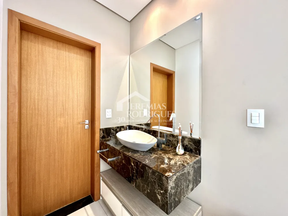 Casa mobiliada para locação no Condomínio Campos do Conde I em Tremembé/SP. 