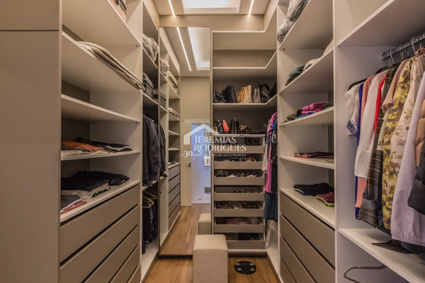 Casa à venda no Condomínio Residencial Terras de San Marco em Taubaté/SP.