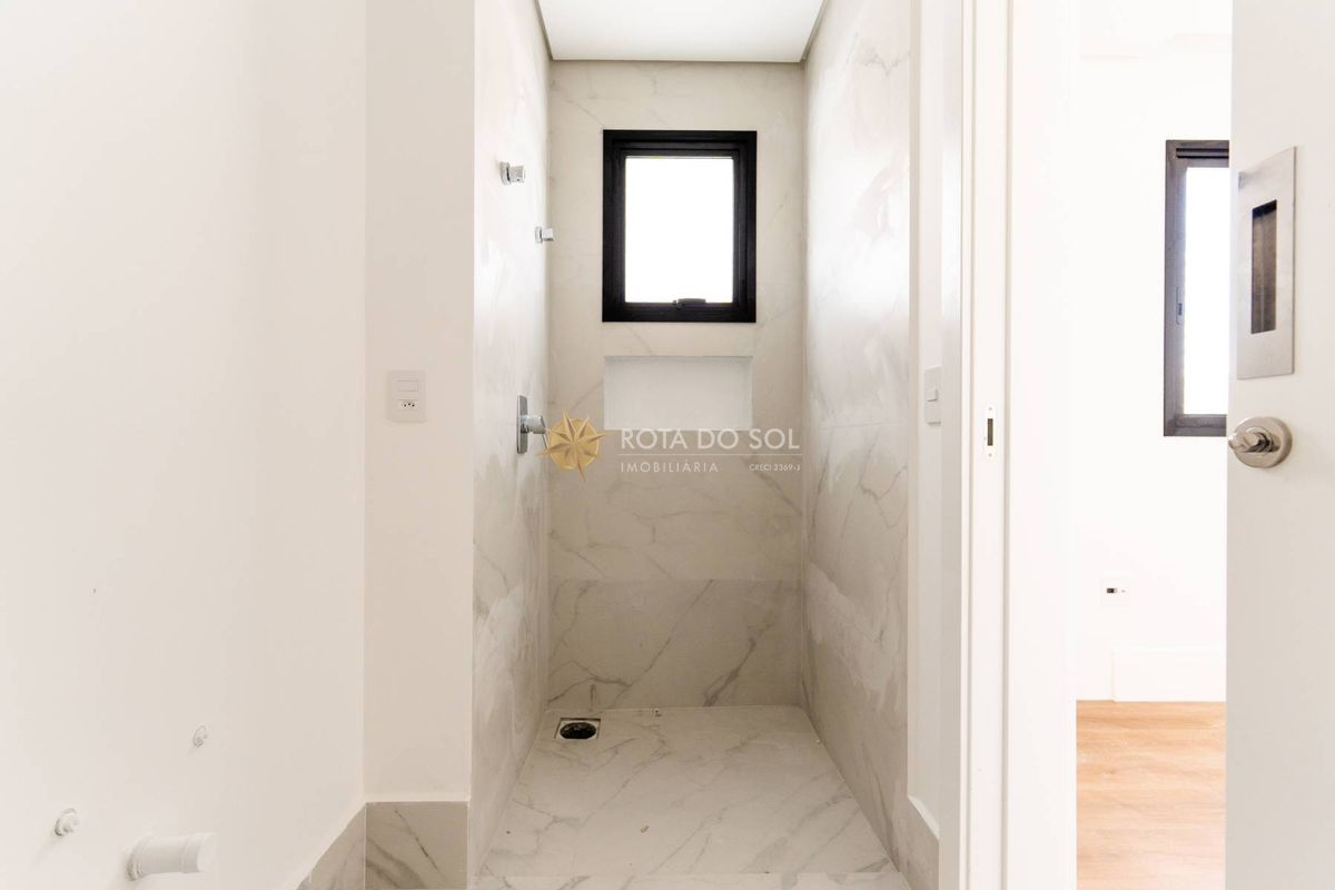 Maison Lafayette Apartamento 4 Suítes Meia Praia Itapema SC