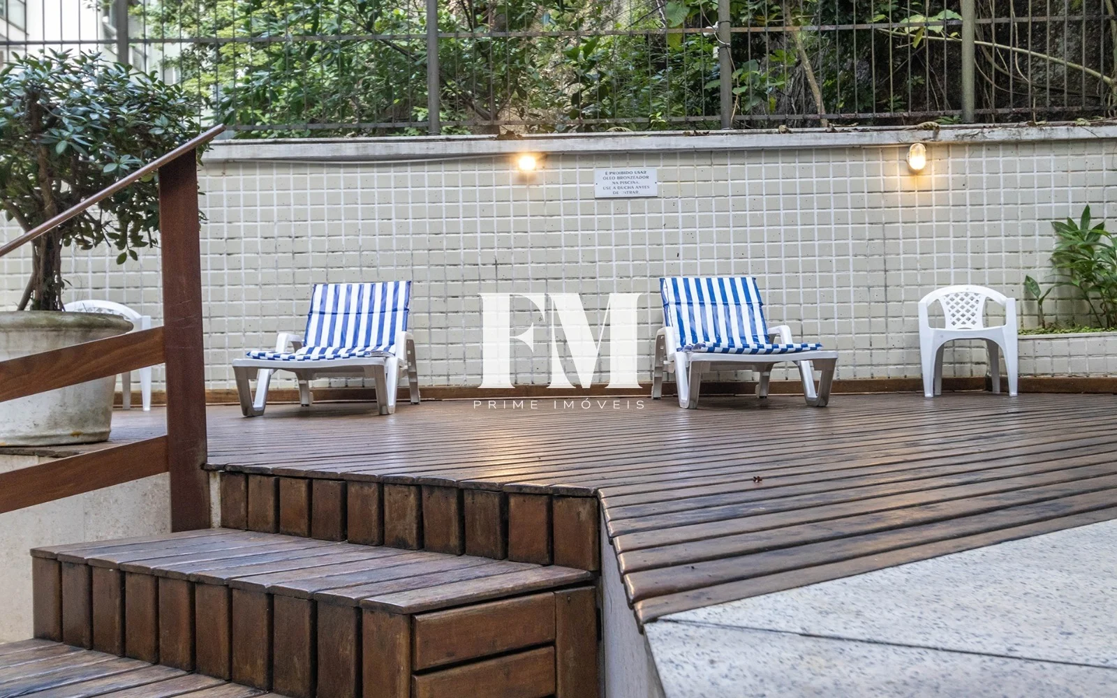 Leblon | Rua Aperana | 2 Quartos (1 Suíte) | 79m² com Varanda e Vaga a Poucos Metros da Praia - foto 50
