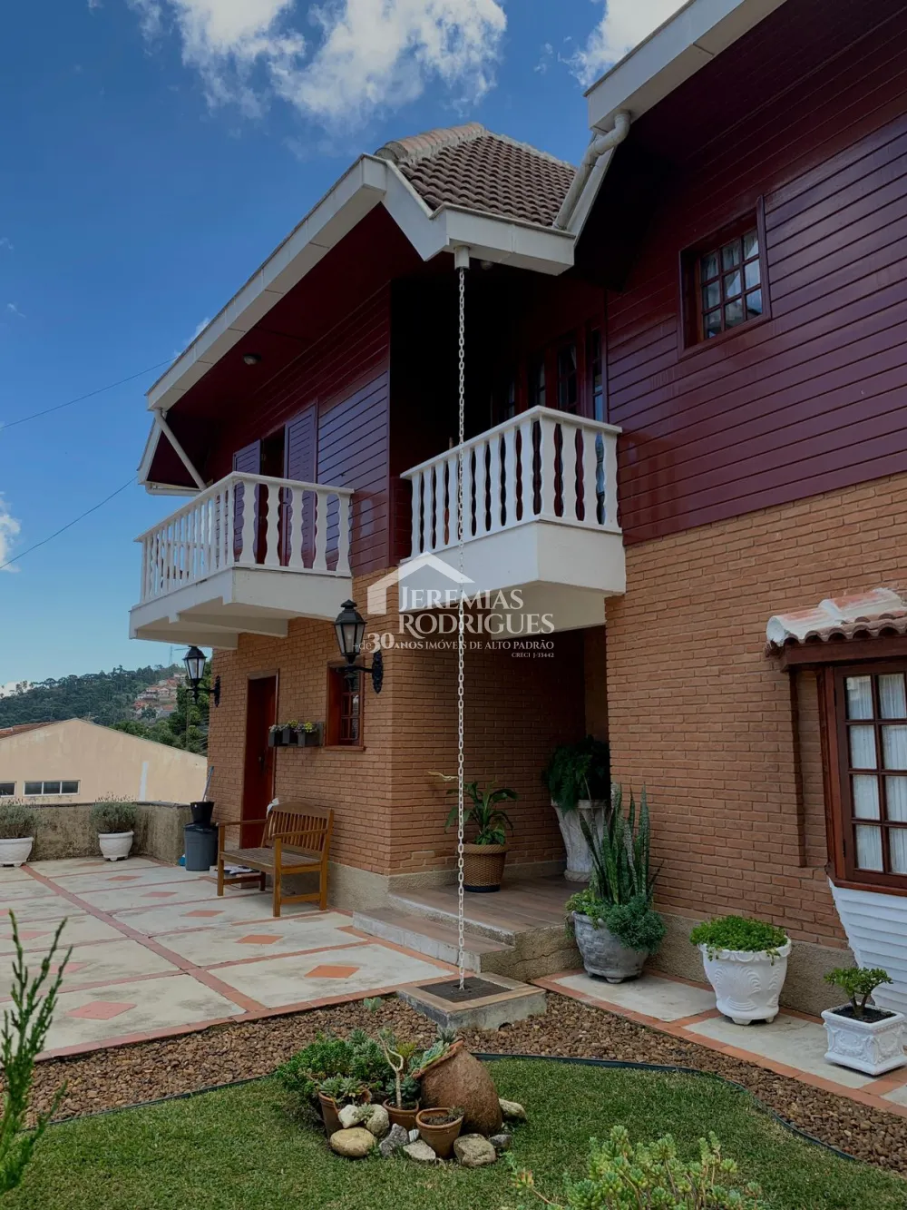 Casa com 4 suítes, 350 m² -  Vila Francalanza - Campos do Jordão/SP.