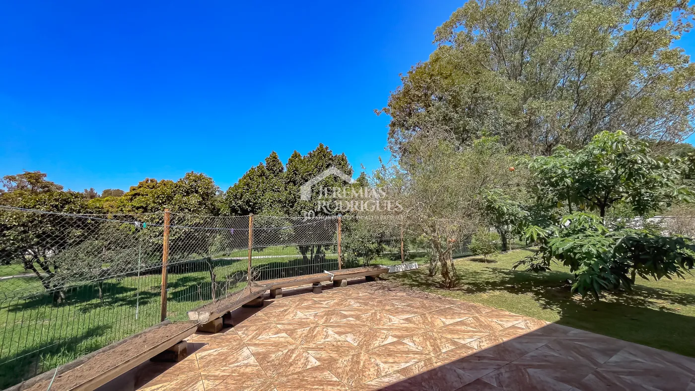 Casa à venda com 6 suítes - Condomínio Village Paineiras - Pindamonhangaba/SP