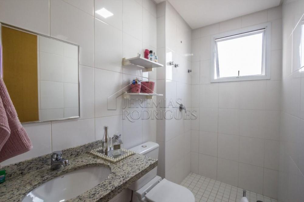 Apartamento à venda com 4 suítes no Condomínio Des Arts em Taubaté. 